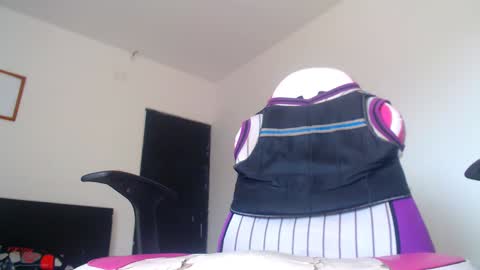 Snapshot of american_challenges chatting on February 2025 03:21:01 PM miguel online show from February 2025 03:21:01 PM