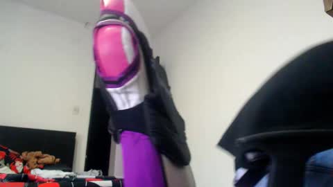 Snapshot of american_challenges chatting on March 2025 10:55:02 PM miguel online show from March 2025 10:55:02 PM