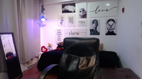 Snapshot of amethystshadow chatting on March 2026 08:02:02 PM amethystshadow online show from March 2026 08:02:02 PM