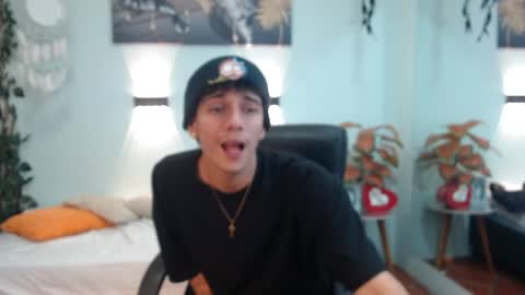 Snapshot of amethystshadow chatting on April 2026 03:53:01 PM amethystshadow online show from April 2026 03:53:01 PM