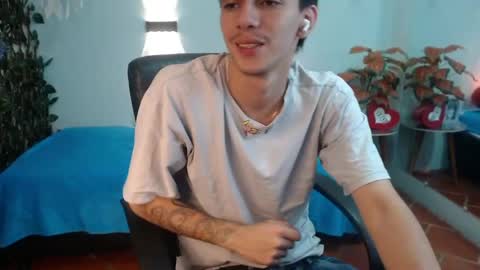 Snapshot of amethystshadow chatting on April 2026 08:53:02 PM amethystshadow online show from April 2026 08:53:02 PM