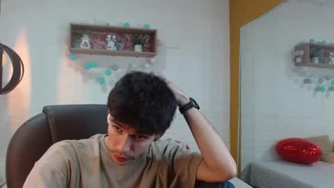 Snapshot of amethystshadow chatting on April 2026 03:44:02 AM amethystshadow online show from April 2026 03:44:02 AM