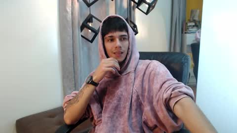 Snapshot of amethystshadow chatting on April 2026 01:19:02 AM amethystshadow online show from April 2026 01:19:02 AM