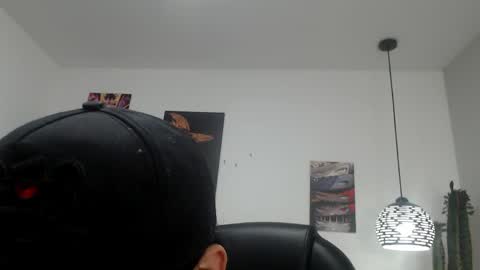 Snapshot of amethystshadow chatting on May 2026 05:34:01 AM amethystshadow online show from May 2026 05:34:01 AM