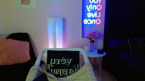 ami_smith online show from July 2026 09:09:02 PM