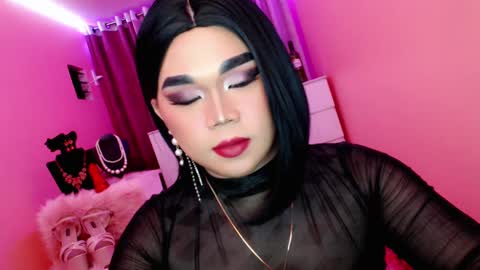 Queen Mireska online show from February 2025 03:35:01 PM