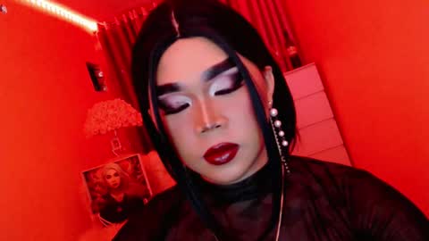 Queen Mireska online show from March 2025 03:40:02 PM