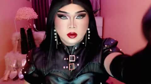 Queen Mireska online show from September 2025 10:49:01 AM