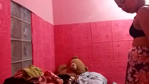 Snapshot of amias_thaddeus23 chatting on November 2025 01:18:01 AM Amia online show from November 2025 01:18:01 AM