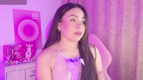 Snapshot of amicuper chatting on April 2026 12:57:02 AM Amy online show from April 2026 12:57:02 AM