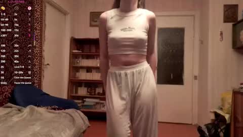 Iveta online show from December 2025 07:53:02 PM