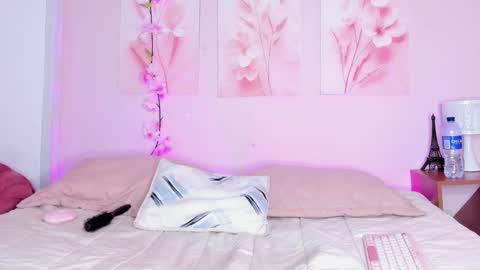 AmiiClark  online show from March 2026 07:06:01 PM