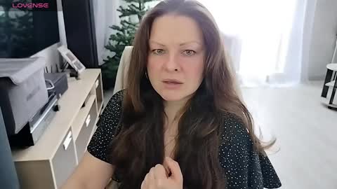 Snapshot of amilafran chatting on April 2026 04:50:02 AM Mila online show from April 2026 04:50:02 AM