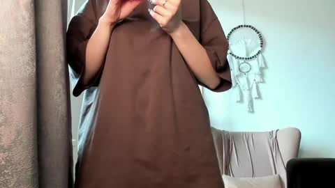 Emily online show from April 2026 09:13:01 AM