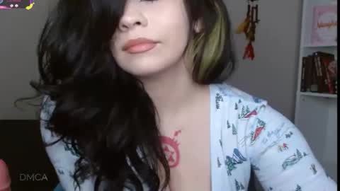 Snapshot of amilustxx chatting on November 2025 07:03:03 PM amilust online show from November 2025 07:03:03 PM