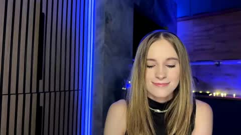 Snapshot of amily_sunray chatting on May 2026 03:55:02 PM Amily online show from May 2026 03:55:02 PM