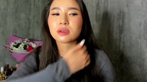 Amina online show from December 2024 12:46:02 PM