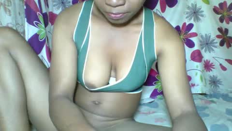 Snapshot of aminah01 chatting on April 2026 07:14:01 AM aminah01 online show from April 2026 07:14:01 AM