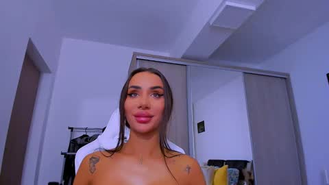 Arinna online show from January 2025 02:19:01 PM