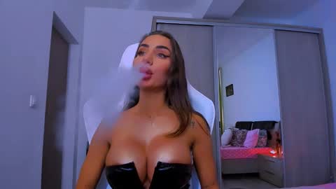 Arinna online show from February 2025 02:16:02 PM