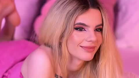 Snapshot of amiralovely chatting on June 2026 07:07:01 PM amiralovely online show from June 2026 07:07:01 PM