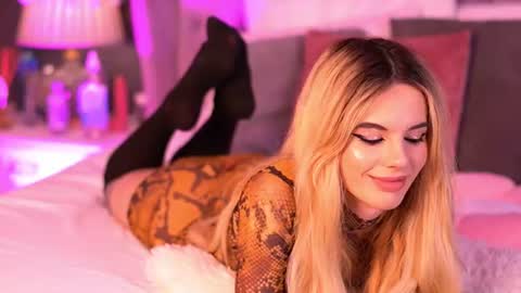 Snapshot of amiralovely chatting on July 2026 07:10:02 PM amiralovely online show from July 2026 07:10:02 PM