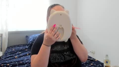 Amira Vyxen online show from May 2026 07:47:01 AM