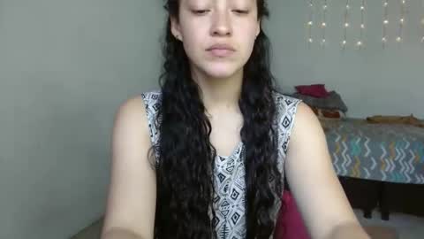 amitlu_ online show from September 2025 07:35:01 PM