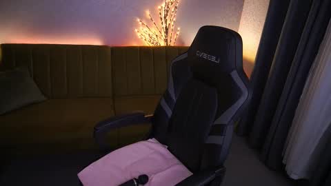 amivibe online show from November 2025 08:45:01 AM