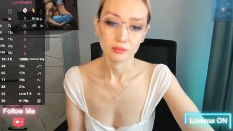 Snapshot of amiwong chatting on October 2025 03:37:01 AM amiwong online show from October 2025 03:37:01 AM