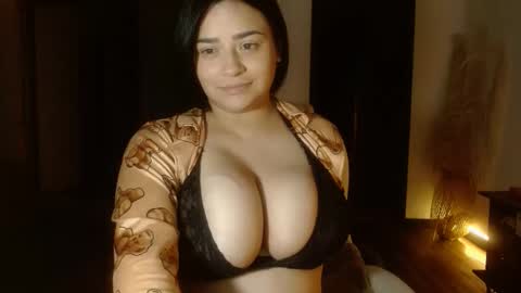 Snapshot of ammbaar1 chatting on January 2025 11:47:01 PM Ambaar online show from January 2025 11:47:01 PM