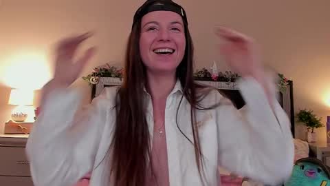 Sandra online show from February 2025 02:12:02 AM