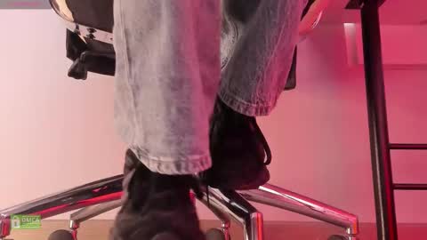 Amelia online show from November 2025 05:10:01 AM