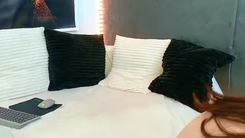 Snapshot of ammirra_a chatting on June 2026 05:12:01 AM Amira online show from June 2026 05:12:01 AM