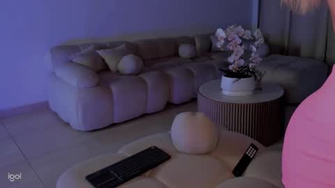 Snapshot of ammy_oxford chatting on January 2025 12:33:01 AM Ammy online show from January 2025 12:33:01 AM