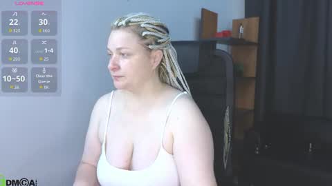 Snapshot of ammy_soon chatting on July 2026 01:27:01 AM Ammy Soon online show from July 2026 01:27:01 AM