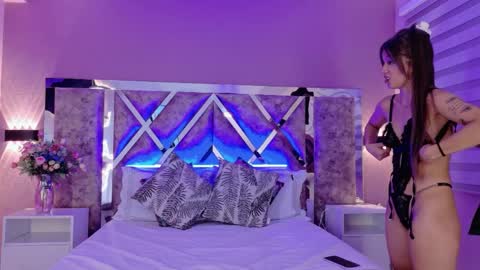 Ammy Jones online show from April 2026 12:02:01 PM