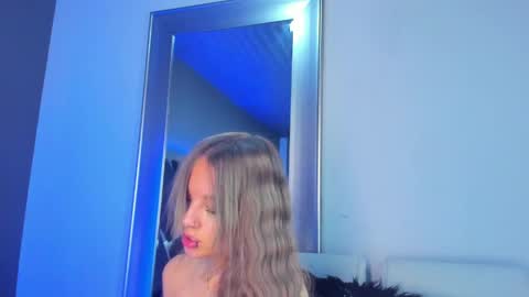 Ammy Jones online show from April 2026 07:48:01 PM