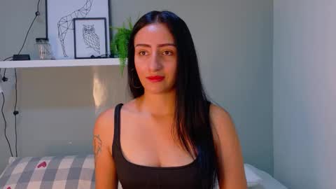 Snapshot of ammyrouse__ chatting on March 2026 11:25:01 AM A M M Y online show from March 2026 11:25:01 AM