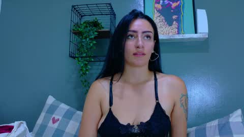 Snapshot of ammyrouse__ chatting on March 2026 11:32:01 AM A M M Y online show from March 2026 11:32:01 AM