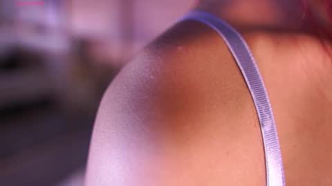 Ammy Scott  online show from March 2026 07:05:01 PM