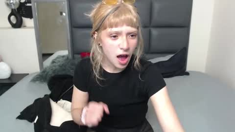 Amnesia online show from September 2025 01:22:01 PM