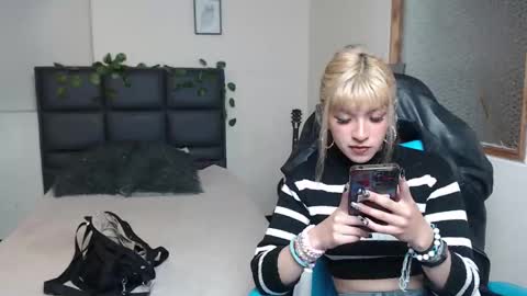 Amnesia online show from November 2025 01:10:02 PM