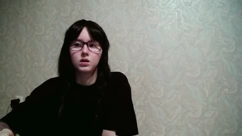 Amomira online show from November 2025 12:27:02 PM