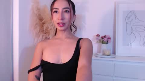 Snapshot of amonet_x chatting on February 2026 02:38:02 AM Sophi online show from February 2026 02:38:02 AM
