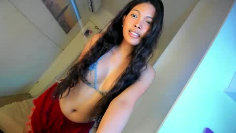 Snapshot of amor_prinsesa chatting on February 2025 12:03:01 AM Prinsesa online show from February 2025 12:03:01 AM