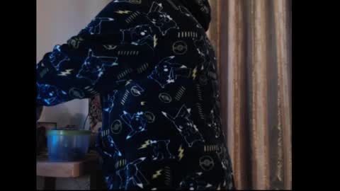 amorelara online show from October 2025 02:23:02 PM