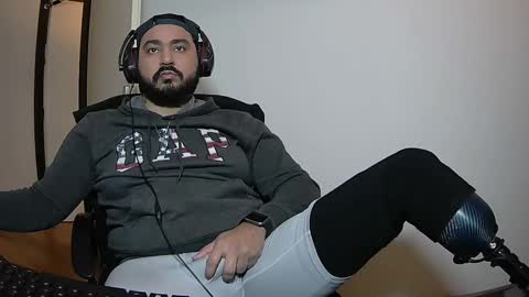 Snapshot of amputeeleo chatting on January 2025 05:06:01 PM Amputee Leo online show from January 2025 05:06:01 PM