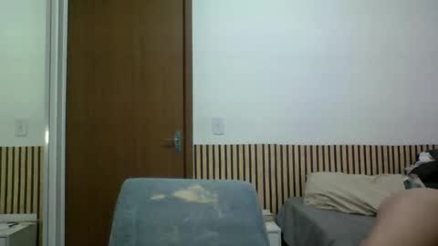 Snapshot of amputeeluna chatting on April 2026 01:53:02 AM amputeeluna online show from April 2026 01:53:02 AM