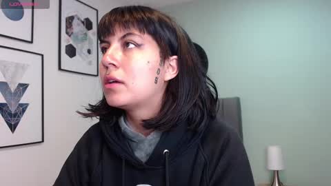 Amy 3 online show from September 2025 04:13:02 AM